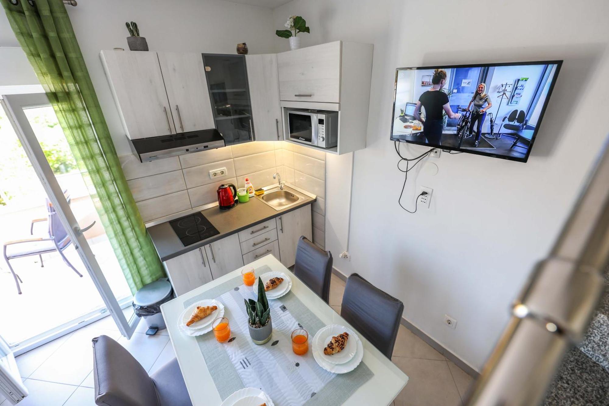 Vinišće Apartments Maris מראה חיצוני תמונה
